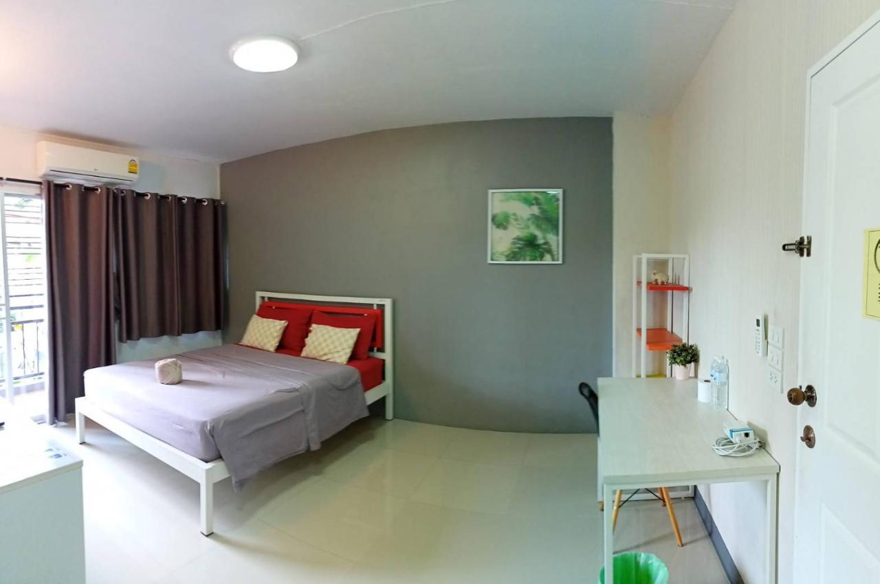 Room 9 Residence (Adults Only) Pluak Daeng Exterior foto