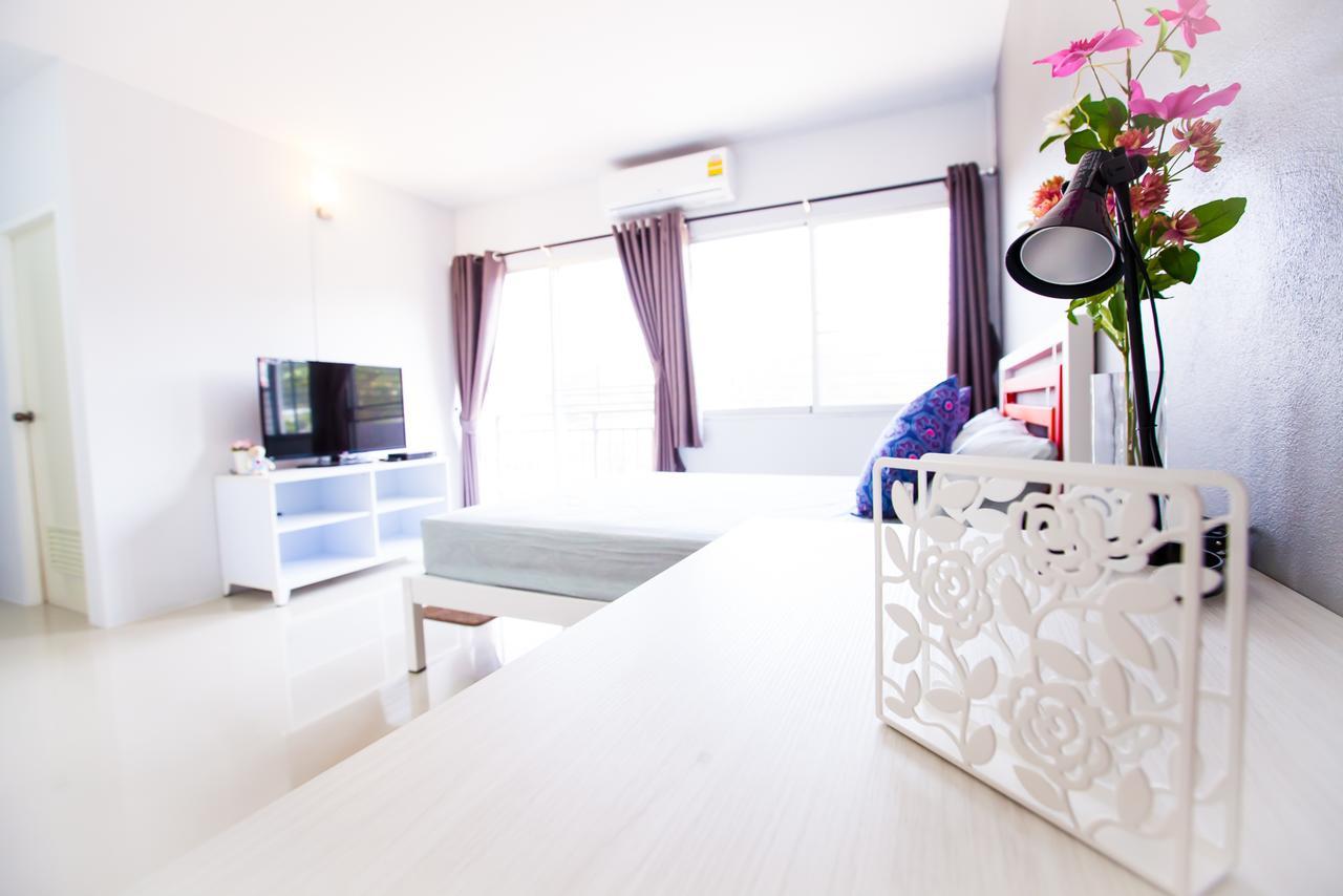 Room 9 Residence (Adults Only) Pluak Daeng Exterior foto