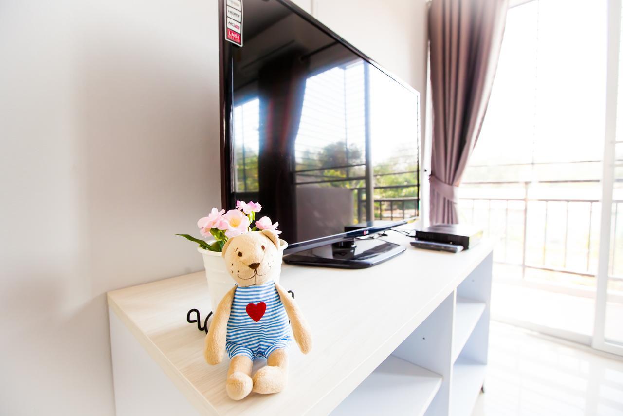 Room 9 Residence (Adults Only) Pluak Daeng Exterior foto